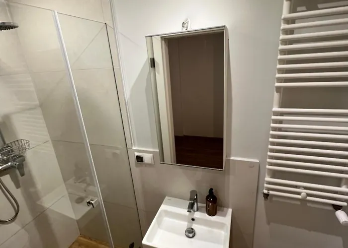 Budget 3 #self Check-in #essentials Included Warsaw